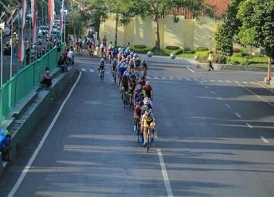 عنوان سومی گنج خانلو در مرحله سوم مسابقات دوچرخه سواری تور اندونزی